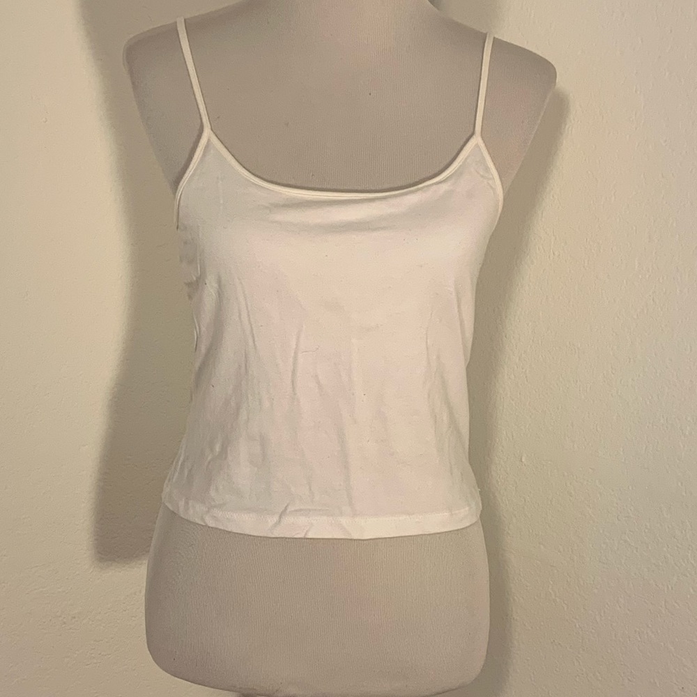 NWOT Secret Treasures White Cami Top - Size Small